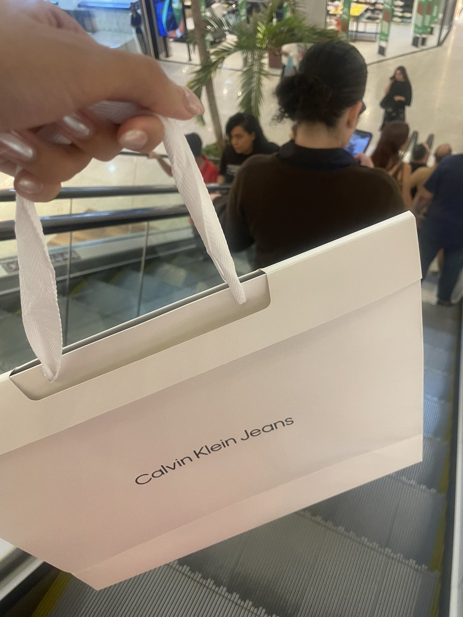 VivixBTS's tweet photo. A coleção tá linda, armys!! 

#CKJK #JUNGKOOKxCALVINKLEIN @CalvinKlein @JeonJungkook_BR https://t.co/s64RiRbU3J