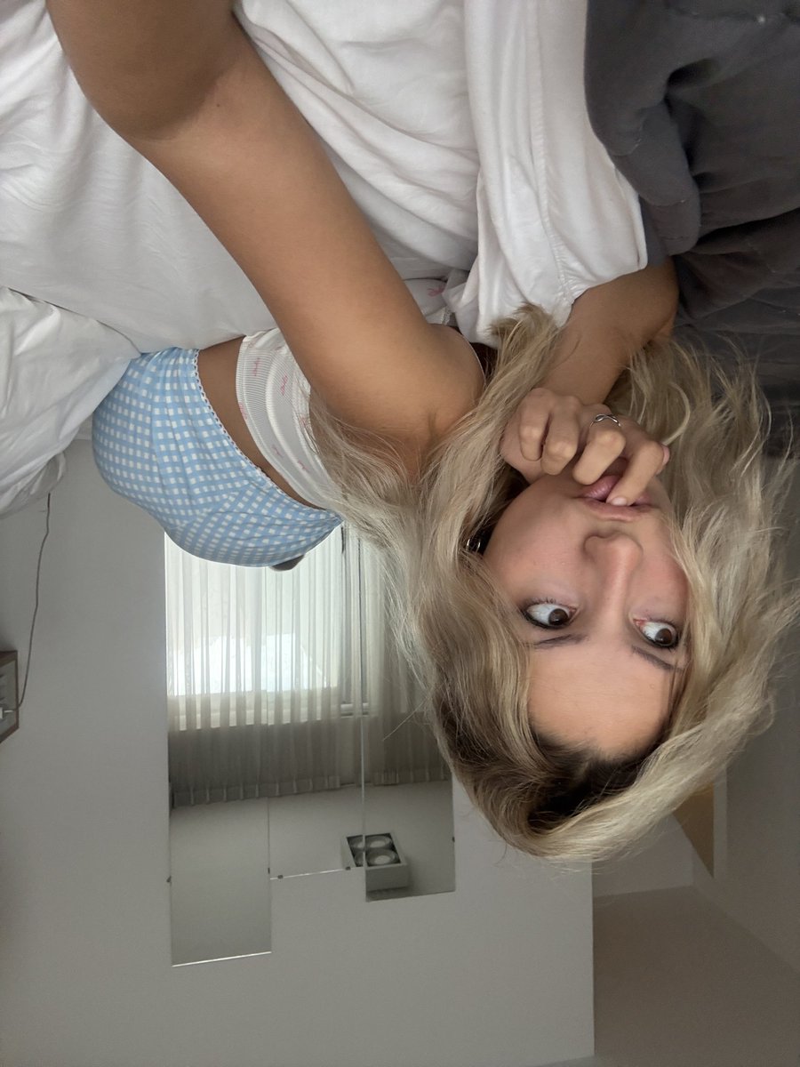 Mia tweet media