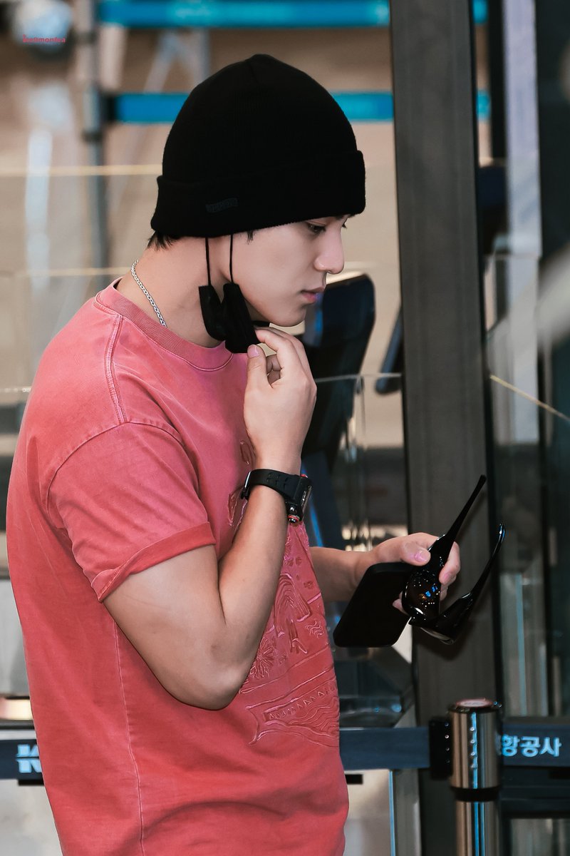 Ice9montea_'s tweet photo. 260521 ICN

#민규 #MINGYU #세븐틴 #SEVENTEEN https://t.co/zV3t8JafGN
