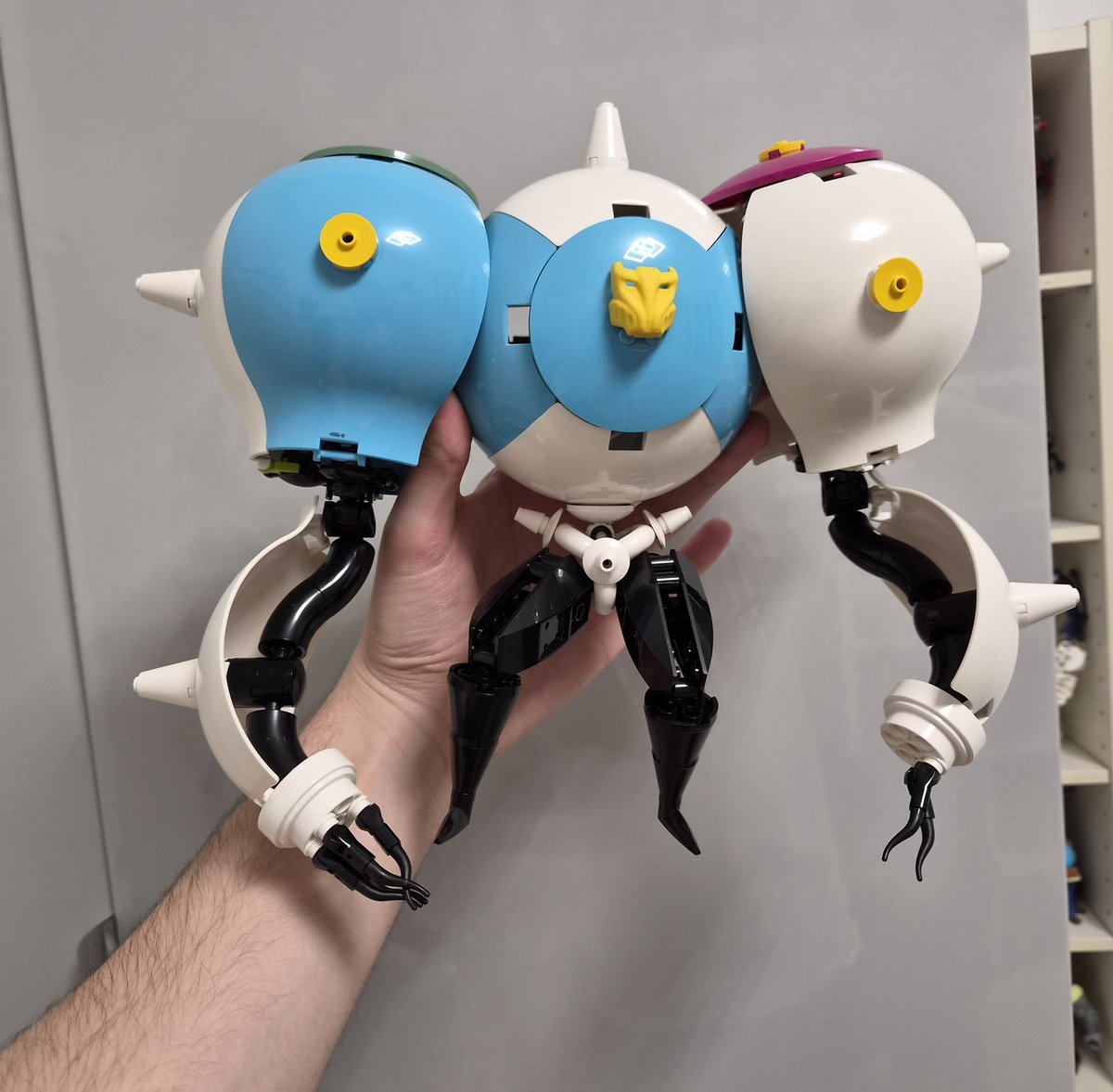 JSwansus's tweet photo. #lego #bionicle https://t.co/VlYhUadqke