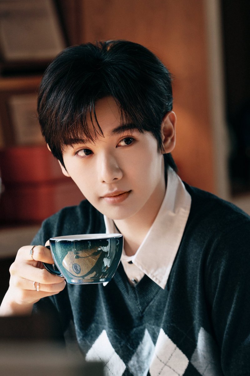 tip_p's tweet photo. มอนิ่งครับน้องนาย ขอให้เป็นวันที่ดี การทำงานราบรื่นครับ 😍🎉🤟

MORNING 21 NNINE 
#นายท่านกรชิต #高卿尘 
#GaoQingchen  #Nine
@naninenai99 https://t.co/5zSk1eGvMe