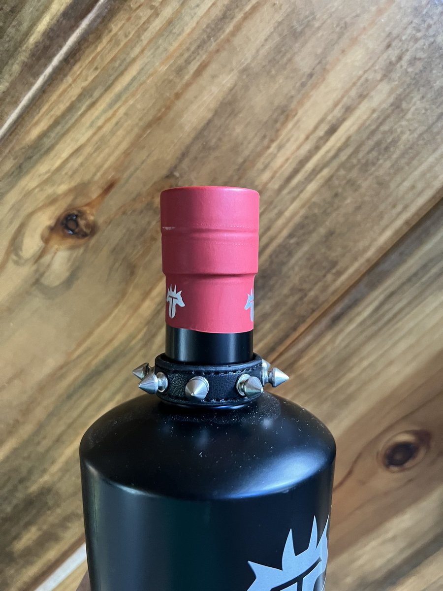 cattucks1775's tweet photo. I was gifted a bottle of whisky the other day. Uh, what is that thing that came with it? ๐ฑ#tripledog https://t.co/O9eqNchDIJ