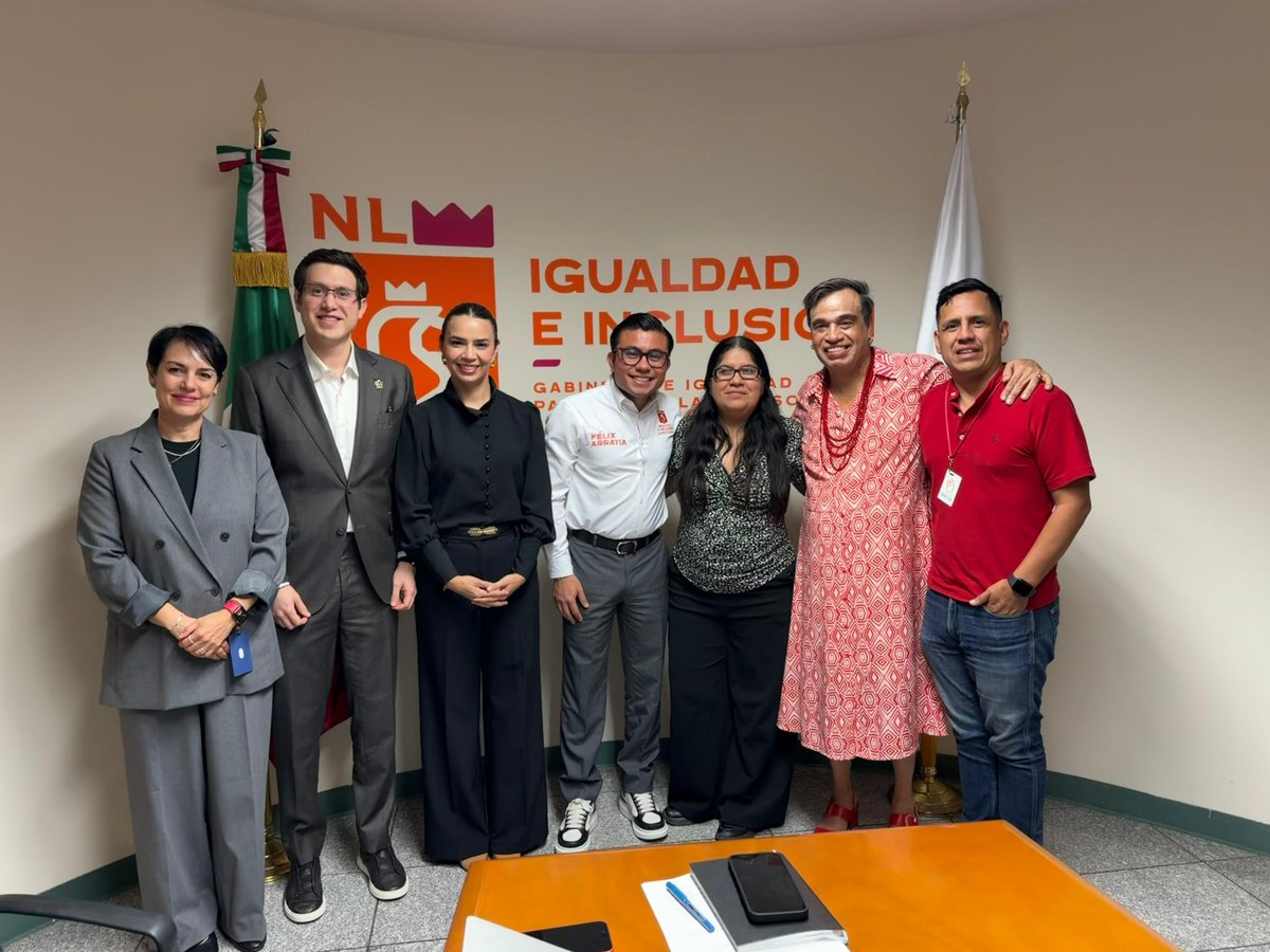 acodemis's tweet photo. Reunión con Félix Arratia  Coordinador del Gabinete de Igualdad y de la Secretaría de Igualdad e Inclusión Nuevo León @IgualdadNL   con  su equipo de trabajo. 
Atento empatico con  las Personas que vivimos con VIH , las  poblaciones claves del VIH .y con  actores pioneros del VIH de Nuevo León.
Se le informo sobre   las interseccionalidades que vivimos las personas con VIH.
Infraestructura para la atención.
Continuidad de colaboración de profesionales de la salud en los CAPASITS Monterrey y Apodaca.
Prevención combinada y serofobia.
Nuestro compromiso es con la comunidad.