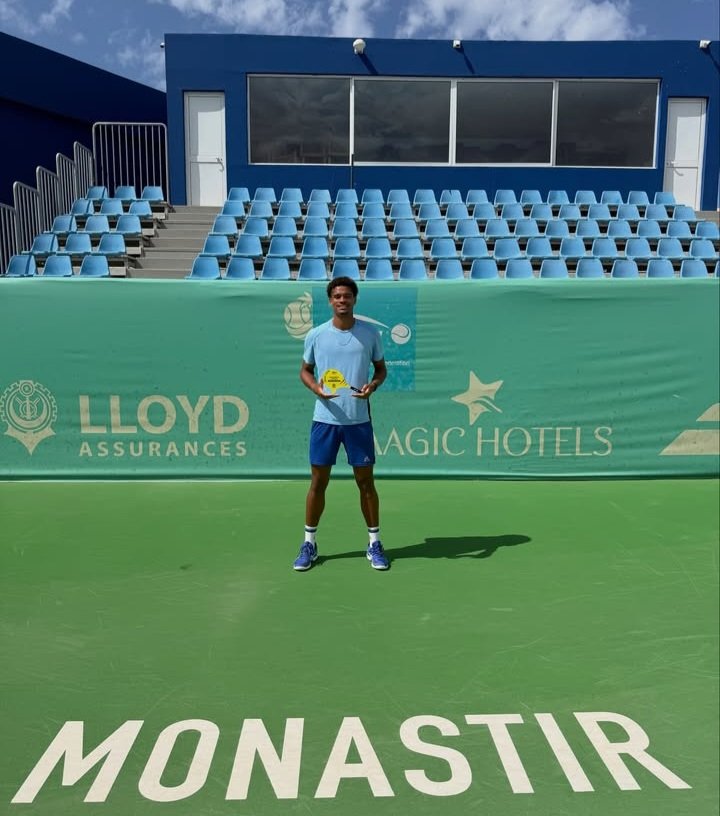Not_Esportivas's tweet photo. ITF TENNIS!
Parabéns aos tenistas campeões do @worldtennis de M15 de Monastir na Tunisia.
Simples: Andre Seydina (🇸🇳)/🏆(2)
Duplas: Daniel De Jonge (🇳🇱)/ Finn Murgett (🇬🇧)
#ITFWorldTennisTour #ITFTennis #Tennis #Monastir #MagicTours #FTT #AndreSeydina #DanieldeJonge #FinnMurgett https://t.co/o51BQ5zCG8