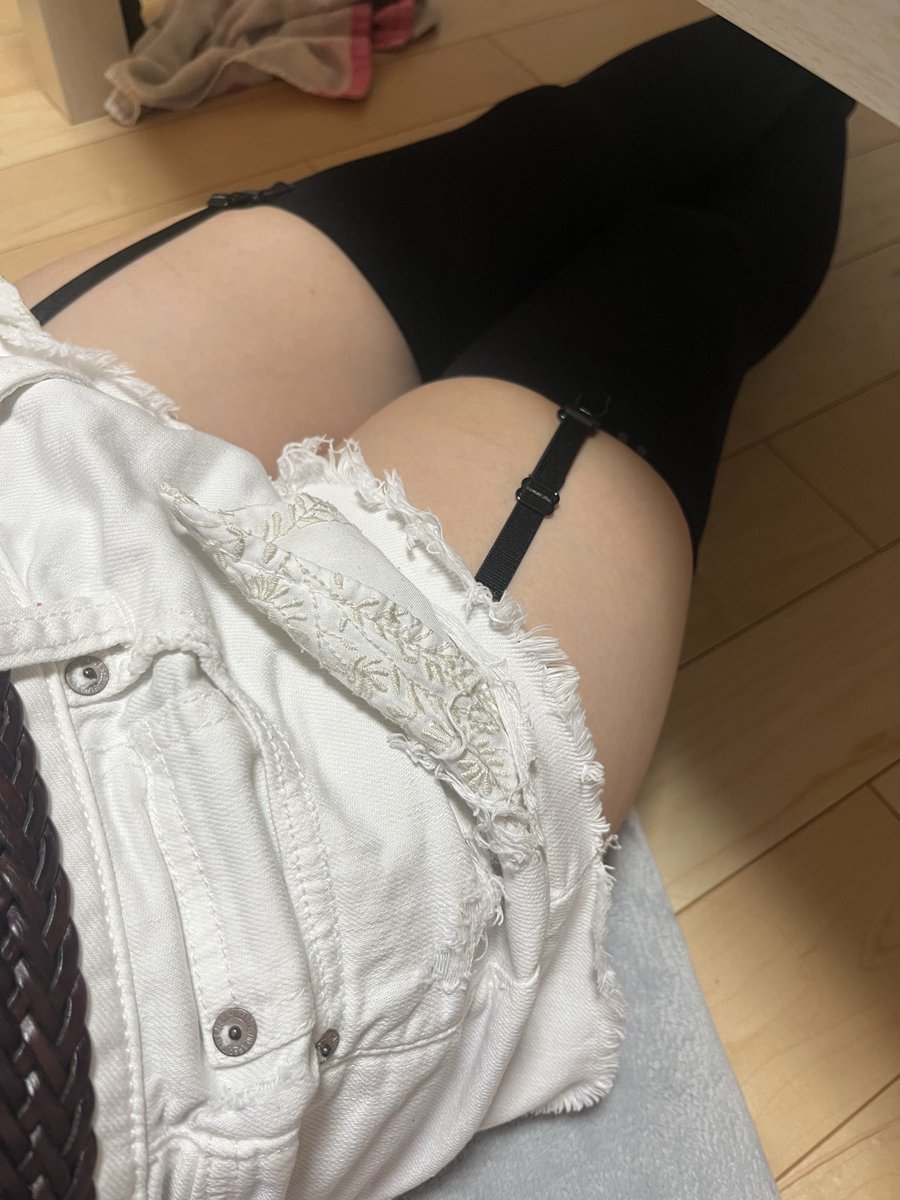 みさ tweet media