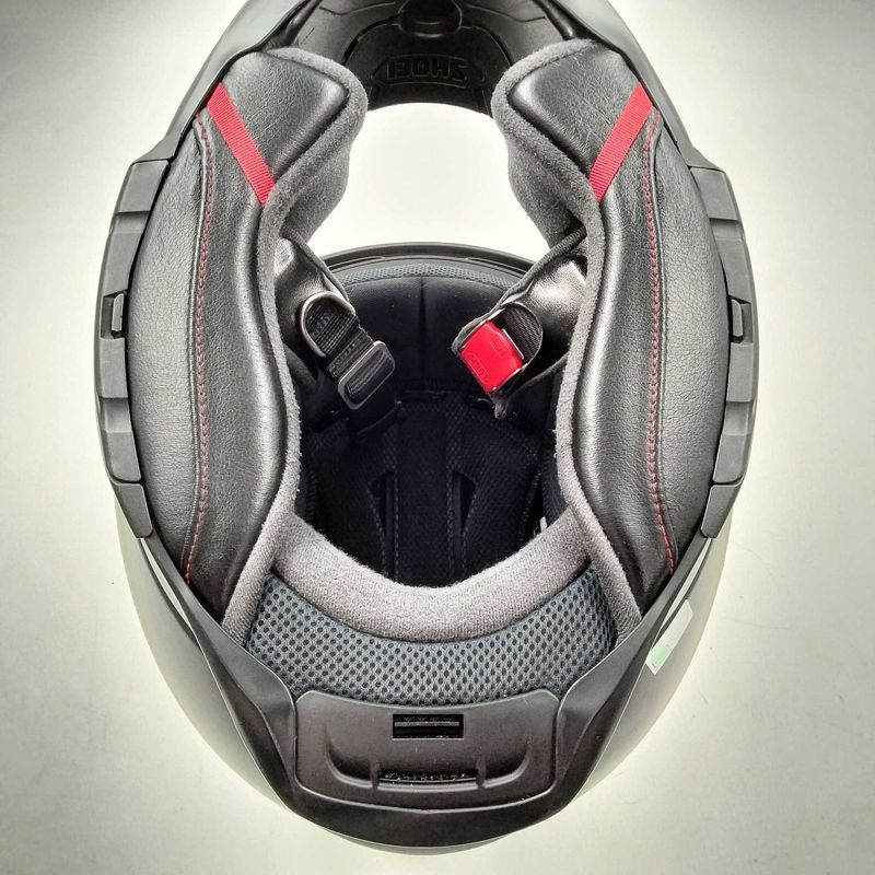 WebikeJapan's tweet photo. The Premium Tourer.🌤️
SHOEI GT-Air II | Size: L
✅NO major dirt or loose seams
✅Built-in sun visor for ultimate comfort
✅Japan Quality &amp; top-tier aerodynamics

Ready for your next long ride! 👇
https://t.co/yUbZh2n91g
*Pre-owned.
#WebikeJapan #SHOEI #Bikelife #BikersOfX https://t.co/9SkqgdpTm8
