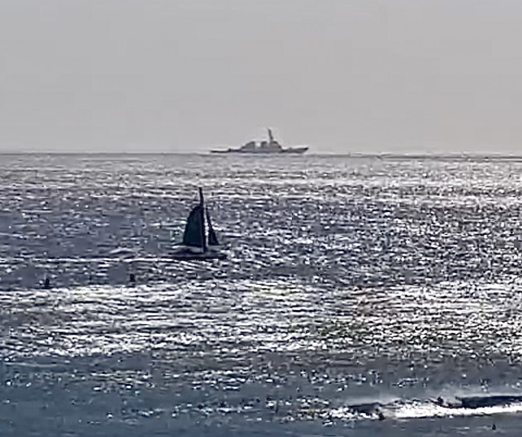WarshipCam tweet media