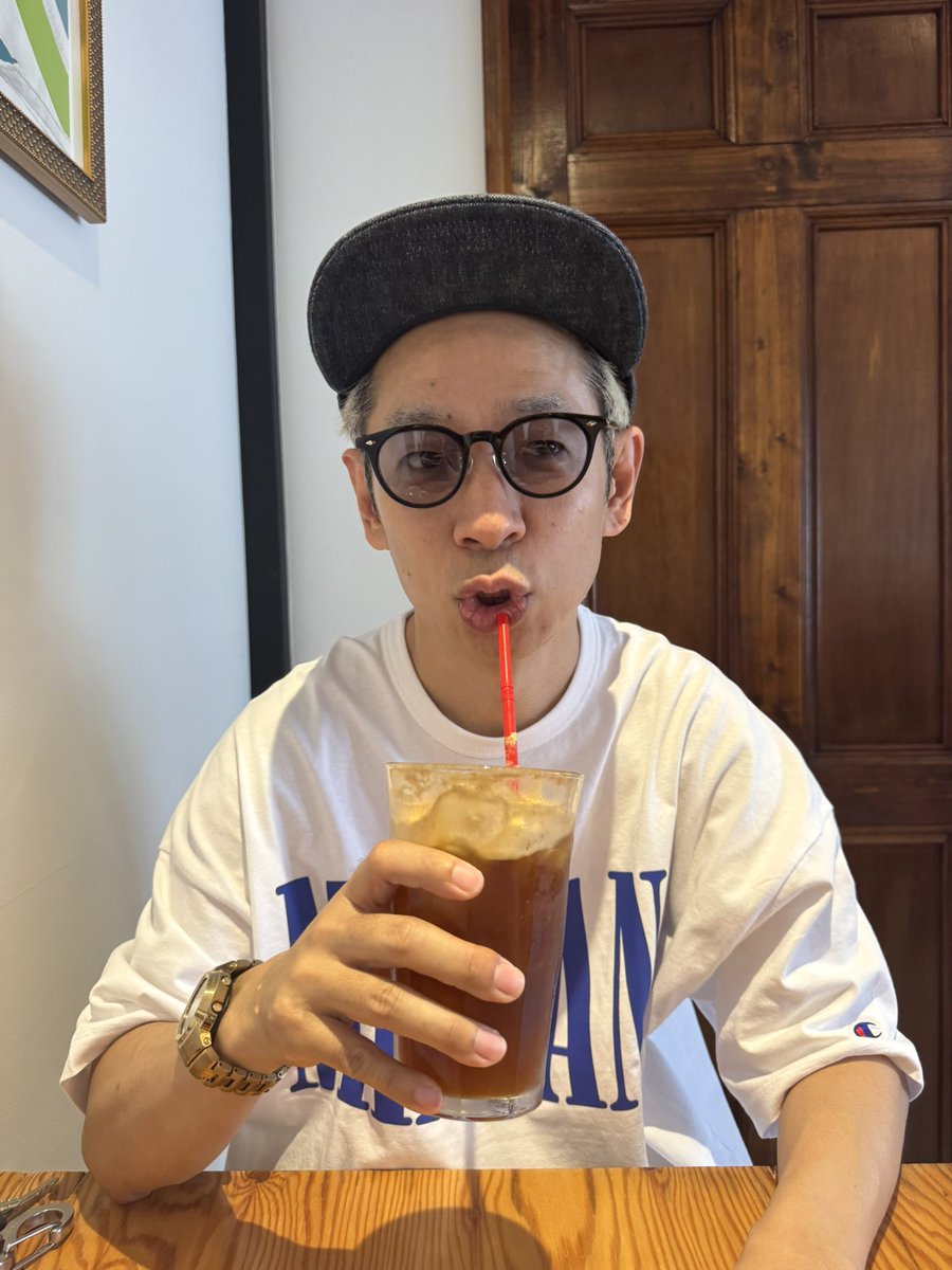 タケト tweet media