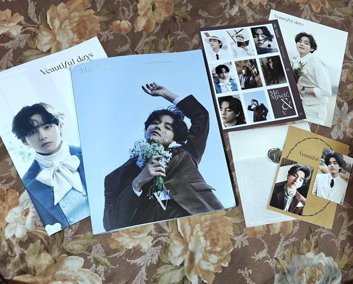 its_tata_mic_'s tweet photo. 💌: @bbspazz 

Jo, my most awaited fofo is here!!
My pretty prince is home🥹 
It has been my dream merch since 2019, thanks to you, I finally have it with me🥰
I'm so grateful to you for choosing me. I'll take good care of him🫶
@moonashchild thank you for sending it safely😊 https://t.co/T5p9SknEtW