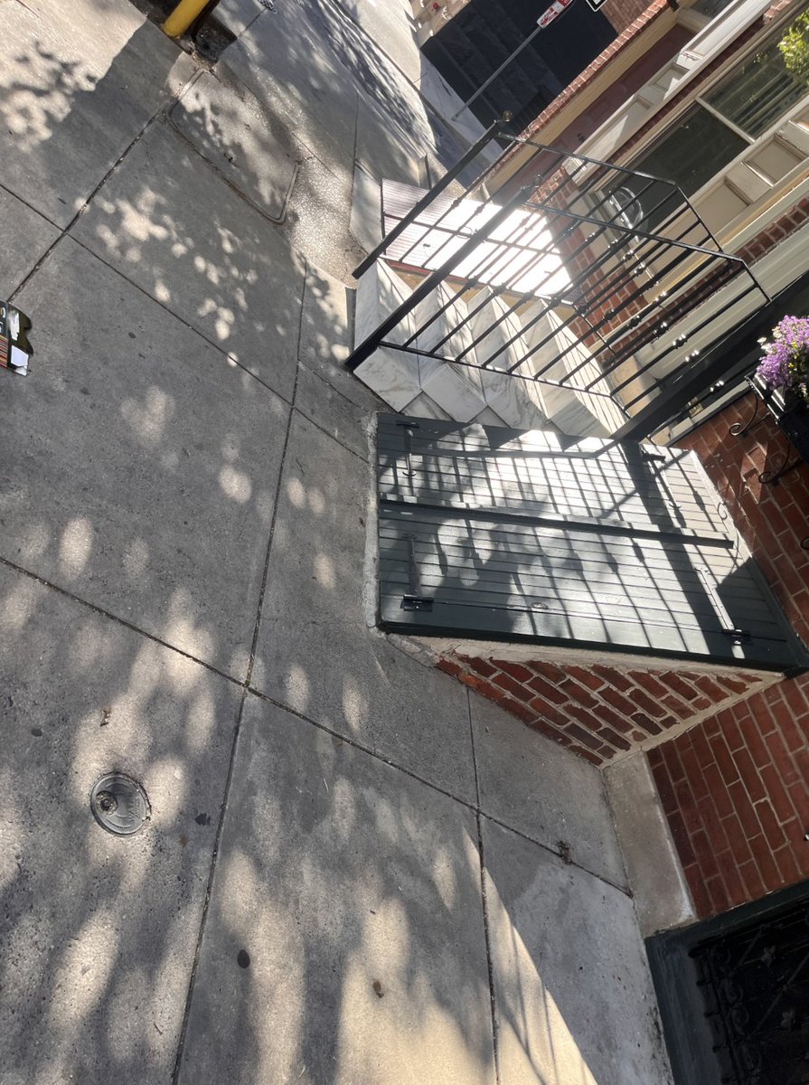 BPhaze215's tweet photo. Ricky Oyola//Cellar Door to Wallride in Underachievers (1996) https://t.co/3njAhMQlkj