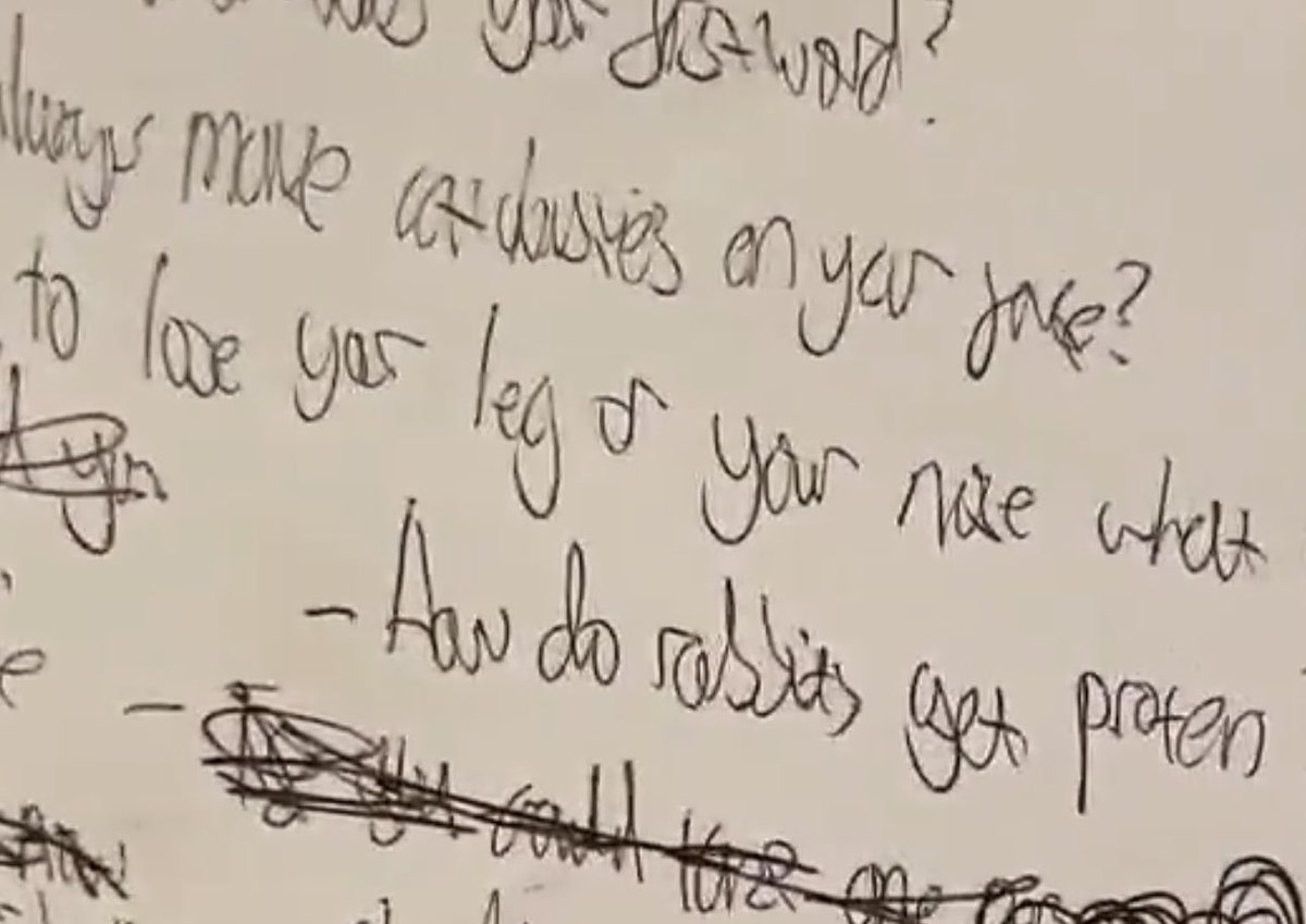 luvdnpz's tweet photo. i love how dan’s handwriting has barely changed since he was 18 it really is him and his ancient hieroglyphics for life https://t.co/IROO0Prl5c