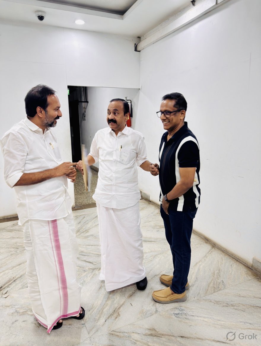 vijaythottathil's tweet photo. Some candid moments with our pookie CM @vdsatheesan ❤️❤️

Seen also tourism minister @PCvishnunadh ❤️ https://t.co/Xhz1ihZk1w