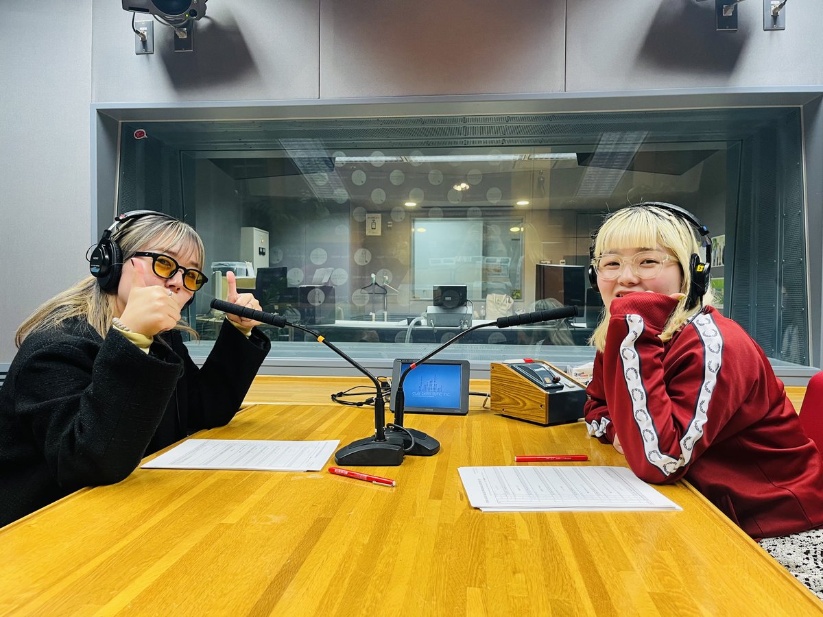 sessions929's tweet photo. #Natsudaidai の #SESSIONS929 は
みなさんからのメッセージdai募集中！

新曲の感想や疑問質問
議論してほしい2択のお題
2人に選曲してほしいテーマ…等々

次回収録は6月8日(月)！

🍊メッセージはこちらから！
https://t.co/MDLugXTI9v

#ナツダイ929 #TOKAIRADIO @_natsudaidai__ @youuta____ https://t.co/VO0VYLPljs