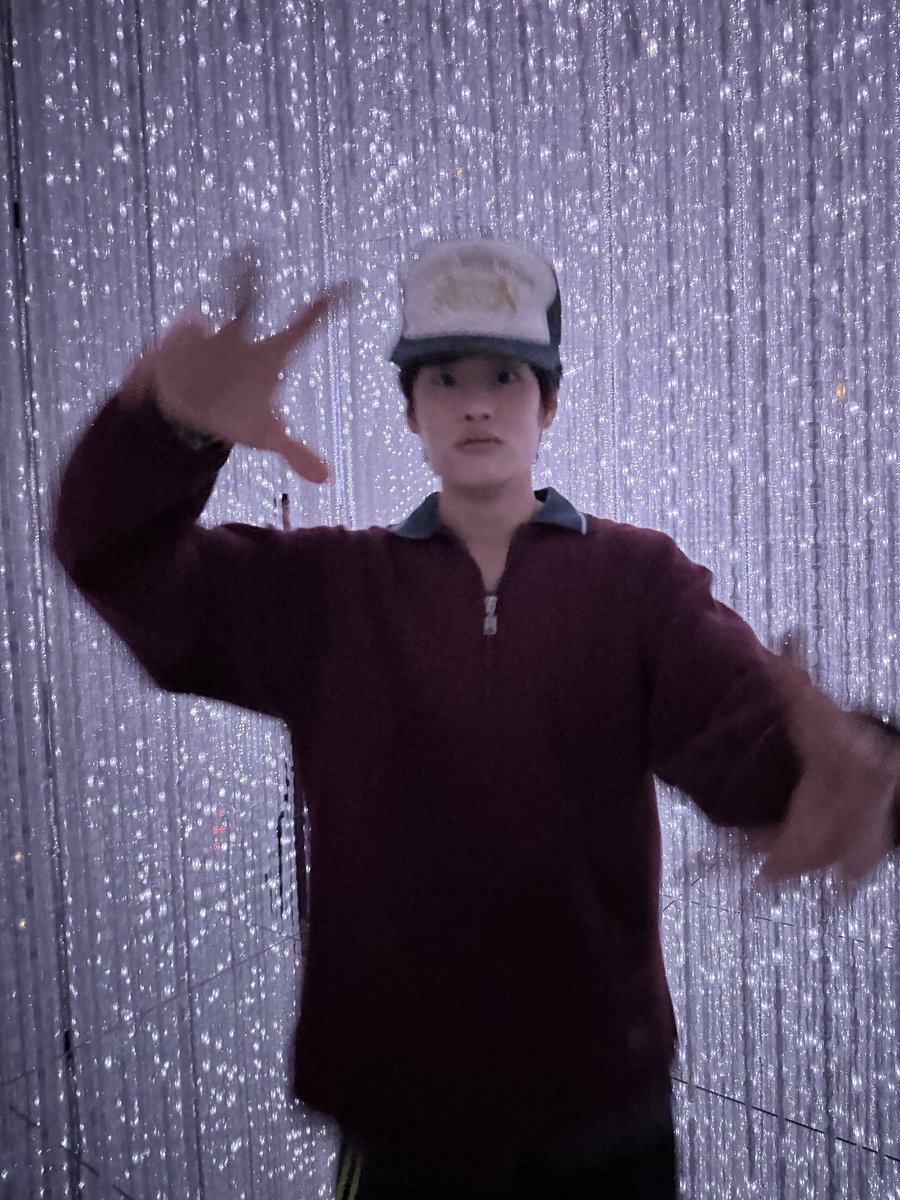 _goddo's tweet photo. 사진만 봐도 동심이 살아 있는게 느껴짐
혼자 막 드러눕고 난리가났어 https://t.co/jBqNNY7VXC