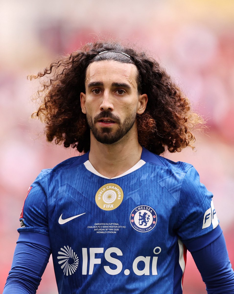UniversCFC's tweet photo. 🚨‼️ Marc Cucurella souhaite quitter Chelsea après la non-qualification du club pour la Ligue des Champions.

Le FC Barcelone, l’Atlético de Madrid et le Real Madrid suivent tous sa situation de près.

(@alex_crook) https://t.co/6f2hyMXVdk