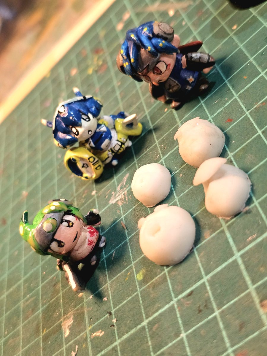 久しぶりの人形作りです🐈️ 一番大切な顔の造形。これに苦悩
