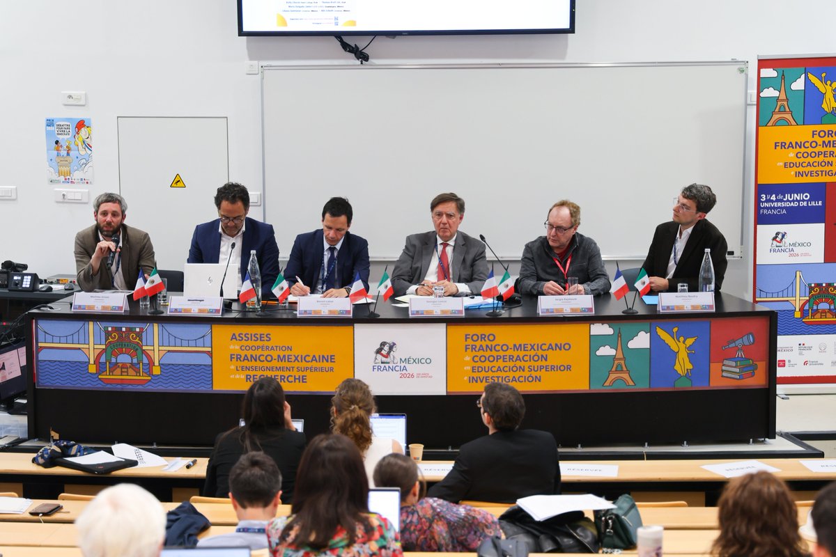ANUIES's tweet photo. En la segunda jornada del Foro Franco-Mexicano de Educación Superior se llevaron a cabo 6 talleres clave: Alianzas en transición energética y descarbonización.
Vinculación academia-empresa. El programa ECOS Nord para redes de investigación. Dobles titulaciones y co-tutelas. Arquitectura y patrimonio y, por último, #IA, matemáticas y computación de alto rendimiento.