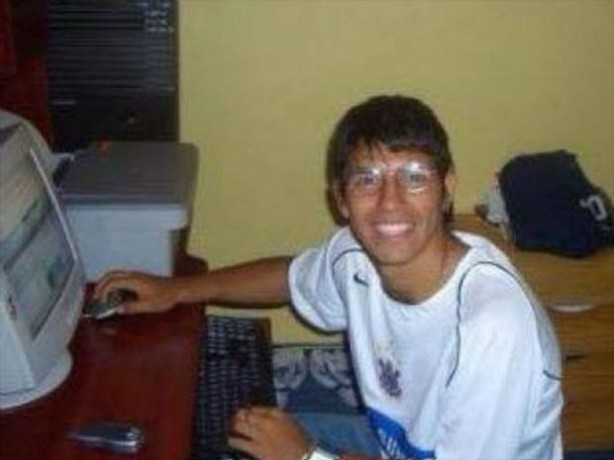 Atlas_1910's tweet photo. Faltou o Kun Agüero com a camisa lendária do COLOSSAL de 2005 https://t.co/KvbmKHQB1N