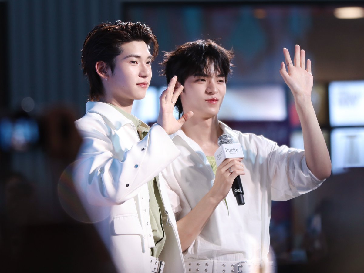 GentleBoo_'s tweet photo. เติมจี๋ปิ๊บเต็มถัง 🔋

PURITO SEOUL WITH TTP

#PURITOxTeeTeePor
#teeteepor #ตี๋ตี๋ป๋อ https://t.co/nV4xMBGFEF