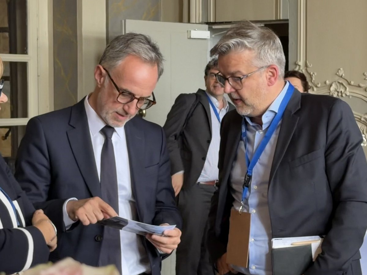 egregoire's tweet photo. À Nancy, au sein d’Urban 7, j’ai porté une conviction simple : les grandes transitions de notre temps, climatique, sociale, démocratique, ne se décrètent pas dans les sommets. Elles se construisent dans nos villes.

C’est là que les engagements deviennent réels. C’est là que les libertés se défendent, au plus près de celles et ceux qui les vivent.

C’est la promesse de Paris. Et je la porterai partout.