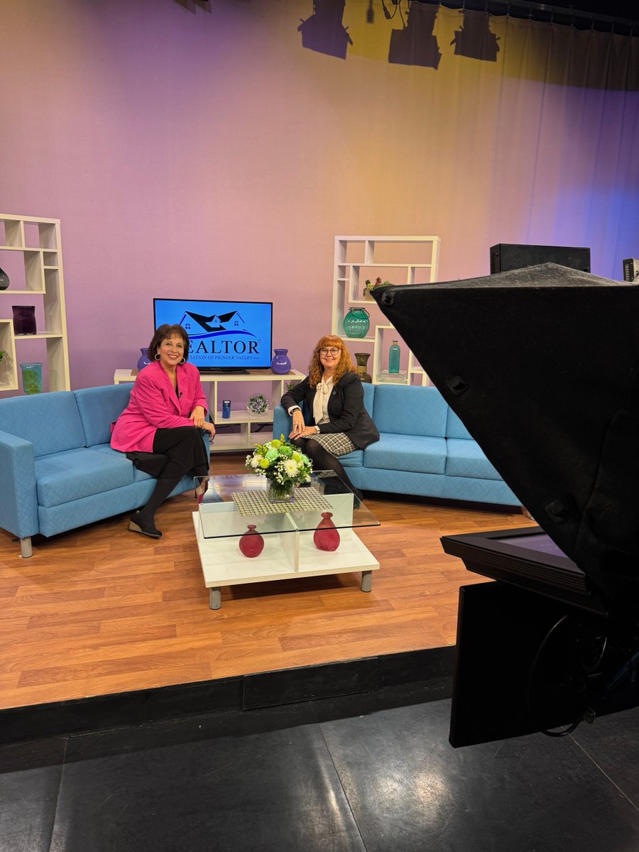 RAPVRealtor's tweet photo. In case you missed it! 🎥 Thanks to JoMaria Velez, RAPV Affiliate Member with Country Bank, for sharing resources that make buying a home more manageable on WWLP-22News. 📺 Watch here: https://t.co/Z3r6DTNjzY https://t.co/n0Le94Gf3j