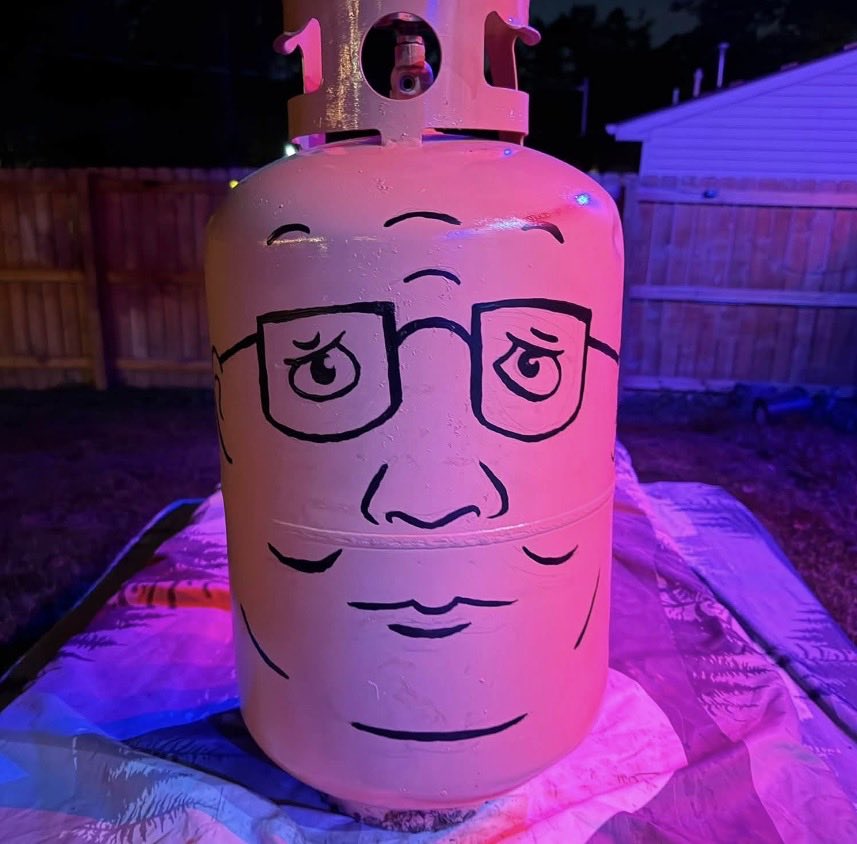 _Boomhauer's tweet photo. Dang ol’ Tank Hill, yo https://t.co/AxiYwL9oaa