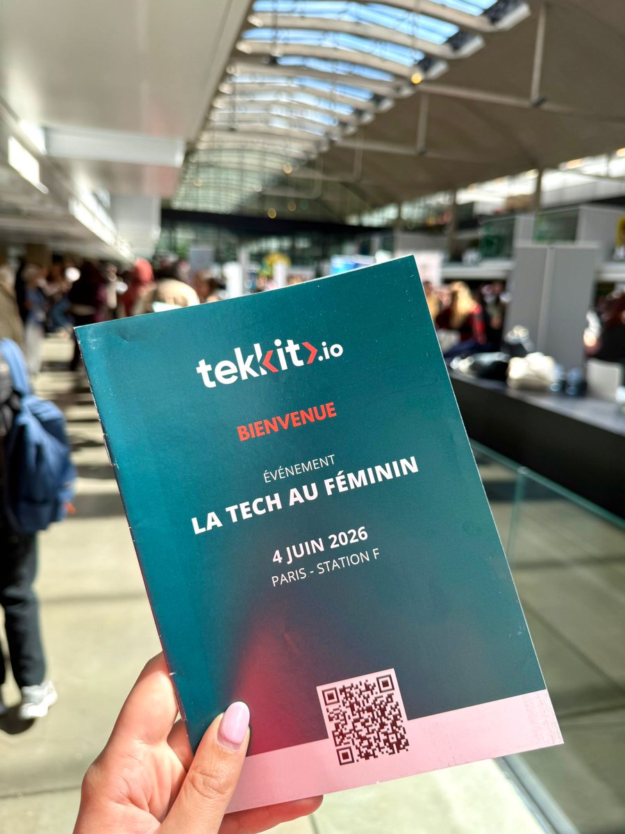AXAJobs_fr's tweet photo. Le stand AXA ne désemplit pas ! 🔥

Venez échanger avec nos équipes et découvrir nos métiers tech : Data &amp; IA, architecture, software engineering, cyber… On a hâte de vous rencontrer

#TechAuFéminin #WomenInTech #Tekkit #RaiseTheBar #PinkTeamsAxa https://t.co/IBd7SmNJRE