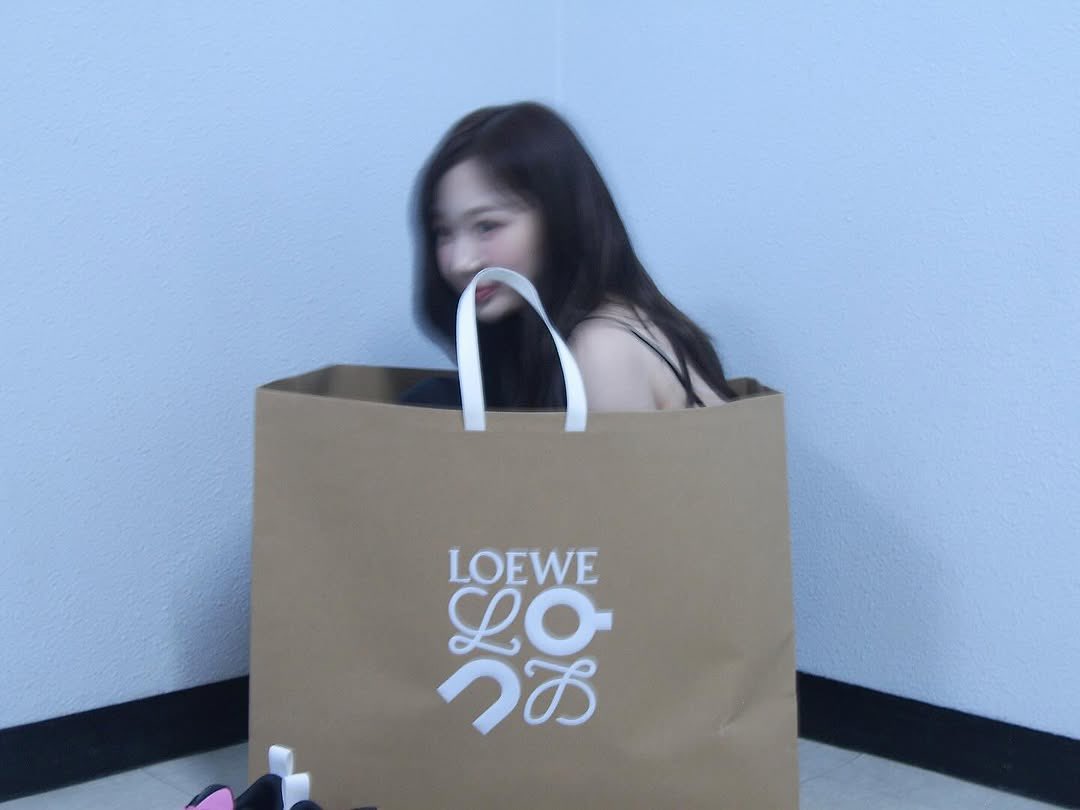 gisellemuseum's tweet photo. 240526 IG aerichandesu

@ loewe 🫶🏻

#GISELLE #지젤 
@aespa_official #gisellemuseum https://t.co/ScNs88bQns