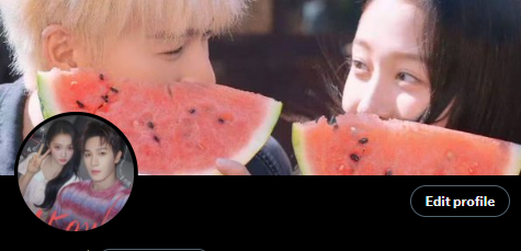 zryramoon's tweet photo. hehehehhe #Dazzling layout <3 https://t.co/1cktGGIRov
