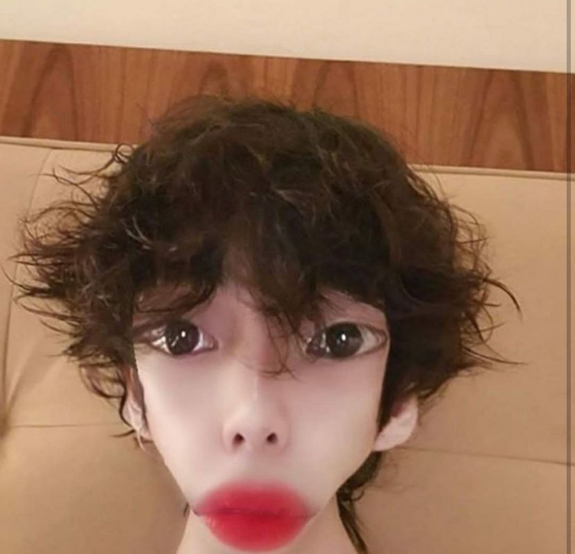 hstykook's tweet photo. y cuando jungkook me denuncie xq hice una reme con su tatuaje then what https://t.co/S4eqIhmV6Q