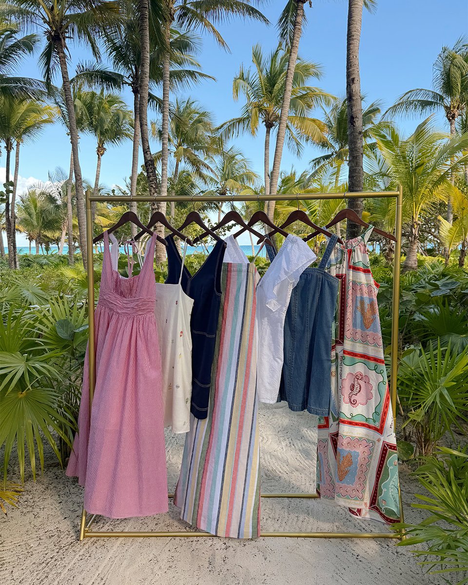 LOFT's tweet photo. The ultimate one-and-done outfit. 👌

Tap the link to shop new summer dresses. https://t.co/h5BKWJ0QCr https://t.co/oK6wQ1C37b