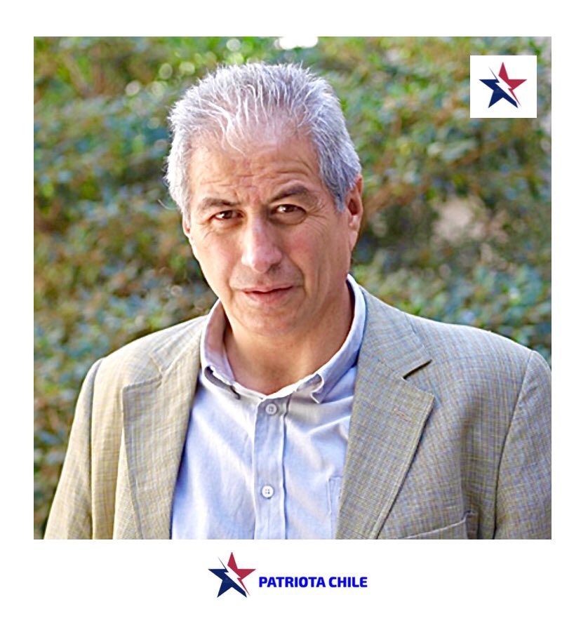 Soubirous_33's tweet photo. 🔴 AHORA | Patriotas, Mario Aguilar Arévalo de 65 años, se dice profesor; egresó de la U. Metropolitana de Ciencias de la Educación. Es un vago que no trabaja desde 2017, dirige el “Colegio de Profesores”. Este es el LÍDER y Organizador de las manifestaciones y el PC le paga 12M. https://t.co/Aji9cJJRTf