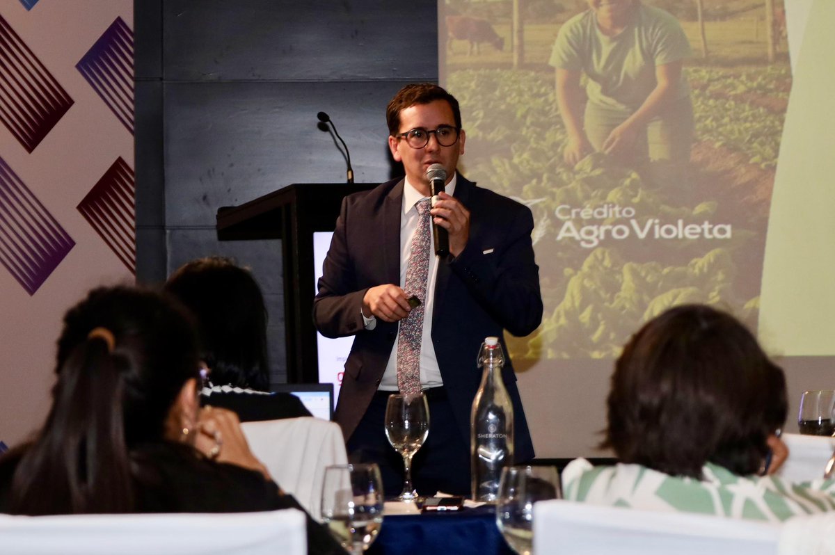 BanEcuadorBP's tweet photo. ¡Impulsamos el talento, la autonomía y el crecimiento de las mujeres emprendedoras del Ecuador! 💜🚀

✅En el marco del proyecto @ITC_SheTrades Ecuador, reafirmamos nuestro compromiso de generar más oportunidades a través de financiamiento inclusivo que fortalezca los emprendimientos y contribuya al desarrollo sostenible de nuestras comunidades. 🤝🇪🇨

#BanEcuador #SheTradesEcuador #MujeresQueTransforman