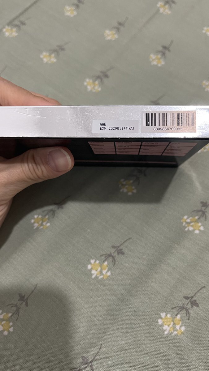 pyoopyoo16's tweet photo. (PRELOVED) WAKEMAKE Soft Blurring Eyeshadow Palette 08 Candy Coral Blurring

Shade 08 Candy Coral Blurring
Exp 14 01 2029

Swatch Pakai Kuas Yaa , Ga Pakai Tangan 
Cuma Pakai Beberapa Kali 
Dijual Karena Jarang Pakai 

https://t.co/r33tkIknCu https://t.co/kqgypKc73q