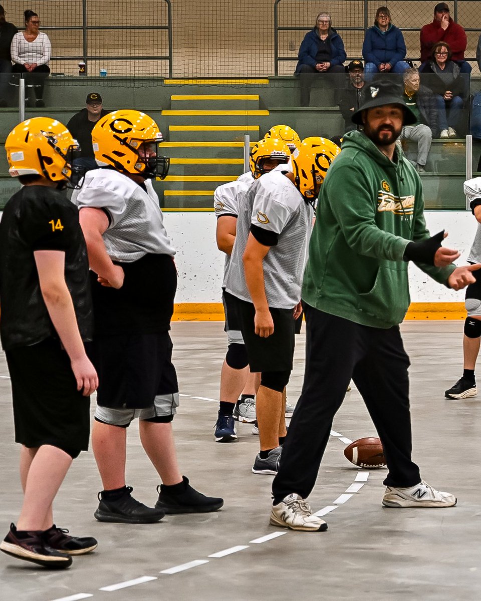 GoElks's tweet photo. Wainwright showed OUT for the Co‑op Hometown Tour!

Not even the rain could slow us down - we took it inside and kept the energy high from start to finish!

#GoElks | @CoopCRS https://t.co/EOJKEnwEUF