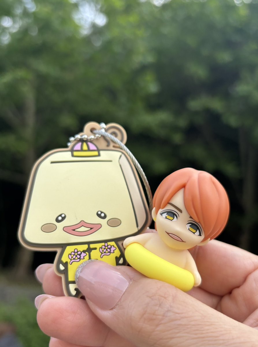 junka_junjun's tweet photo. お互い年金は孫だけじゃなく自分にも使ってメンテナンスして頑張ろって言ってた（笑）
年金の使い道は、WEST.とこれから出会えるかもしれない孫と自分メンテに決定～！ずっと元気でWEST.に会いに行く！
ファンミでも黄色ミンに望むことは｢元気でいて！健やかに生きて！｣って言ってたし😁 https://t.co/4ZLrL3KSJs