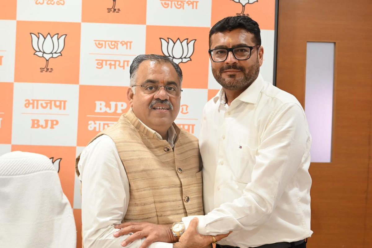 rahulmodi76's tweet photo. Heartiest congratulations to @tarunchughbjp Sir on his nomination to the Rajya Sabha from Madhya Pradesh.

A dedicated @BJP4India organization man and grassroots leader, his long journey of service, commitment, and connection with the people continues to inspire many.

Wishing him continued success in serving the nation and the people. May Giriraj Ji bless him with good health, wisdom, and strength for this new responsibility.

Jai Giriraj!