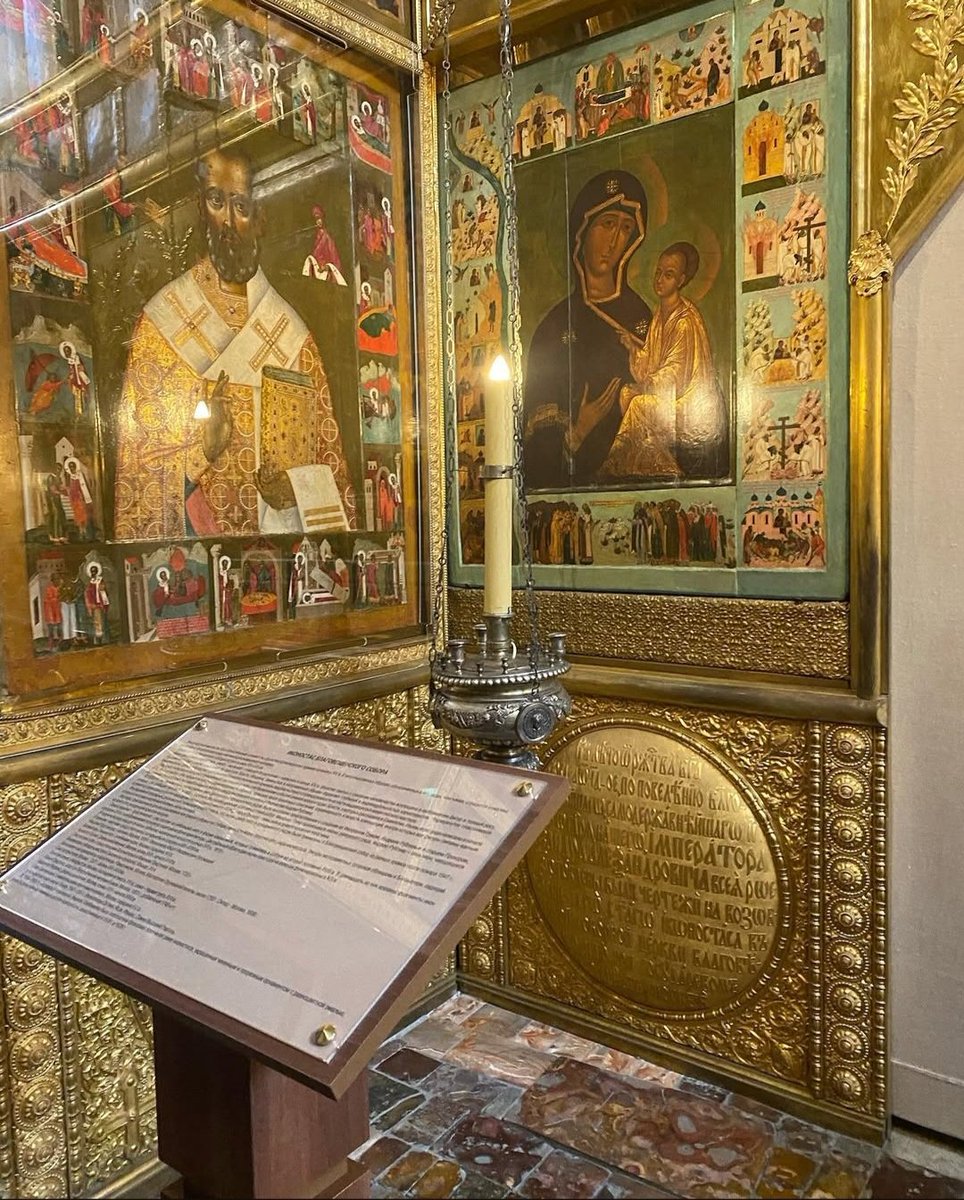 inkmecha99's tweet photo. @celestiumart I was introduced to Orthodoxy when I went to Moscow with my ex. It's interesting to see a different perspective of a religion you grew up in. I still don't understand Christianity nor do I fully understand the adjacent branches, but I like the vibes. https://t.co/XoTGgDTtO0