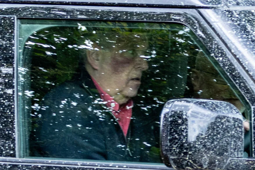 PolitlcsUK's tweet photo. 🚨 PICTURED: Former Prince Andrew with a large bruise on his face earlier today https://t.co/ycidUrKcL1