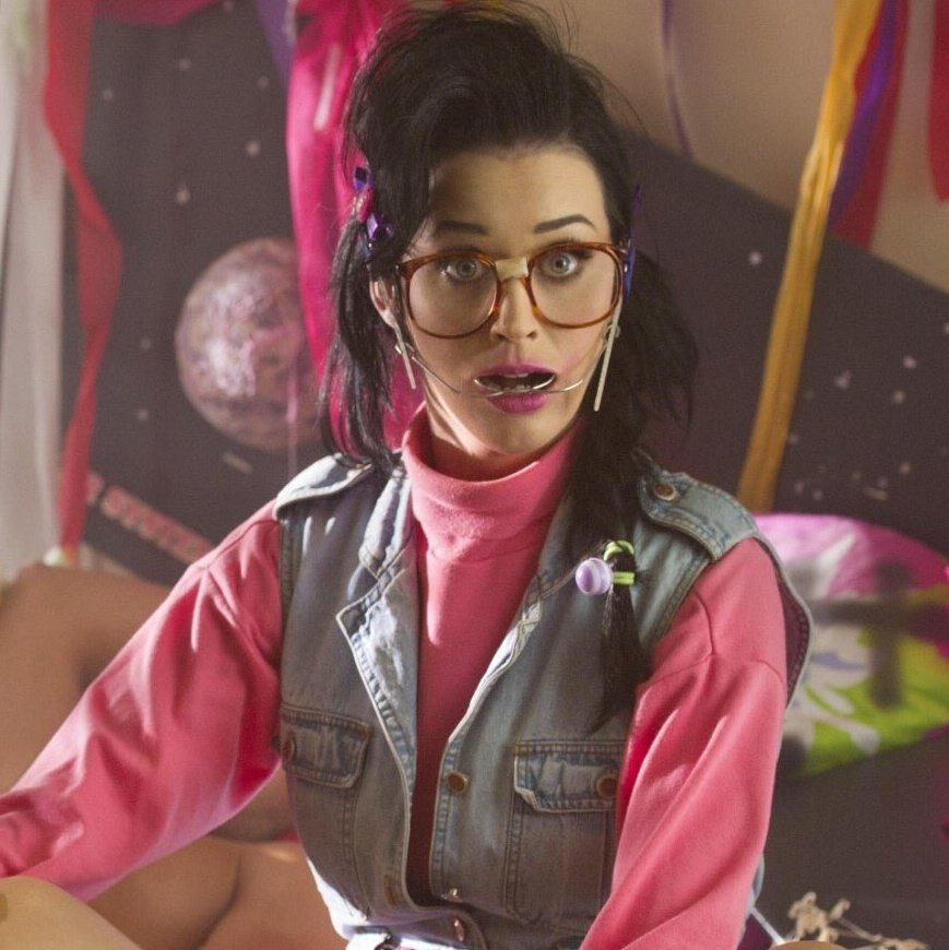 perryssaince1's tweet photo. “Last Friday Night (T.G.I.F.)” has now surpassed 1.9 Billion streams on Spotify. 

— It's @katyperry's 2nd song to reach this mark and the 1st from “Teenage Dream”. https://t.co/vqKk4tgPNT