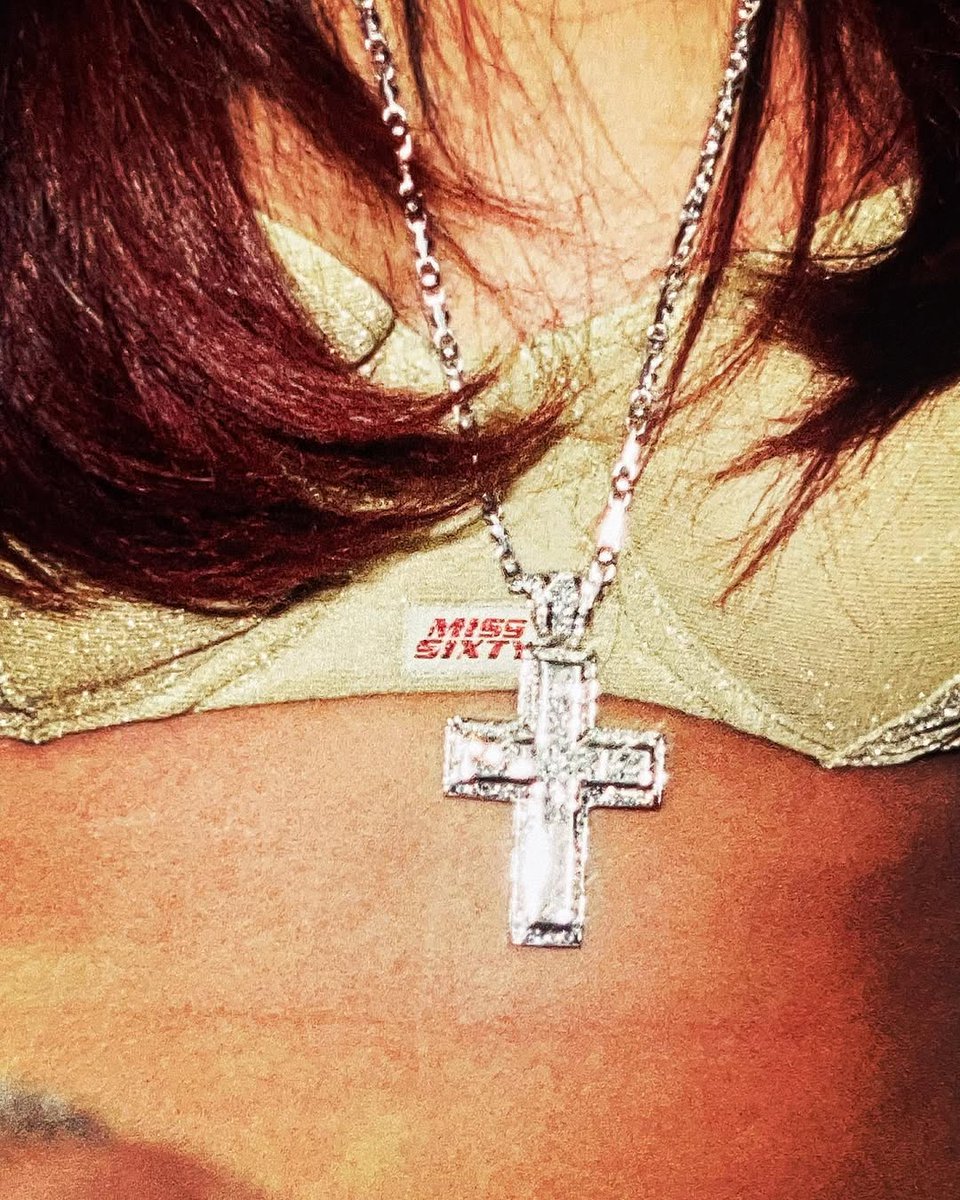 Aaliyah_Fanatic's tweet photo. baby girl /•\ https://t.co/vy9HT8FVRa