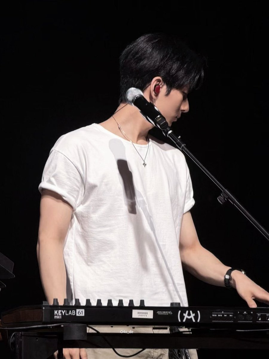 O4o_de's tweet photo. 260605

#오드  #오승민  #엑스디너리히어로즈 
#엑디즈  #Ode https://t.co/apsUjDSOyA
