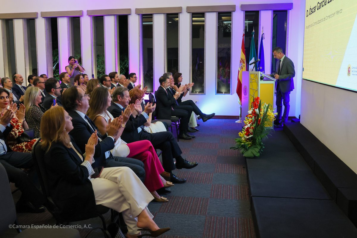 camescommx's tweet photo. Un momento histórico para la #CAMESCOM.

Durante nuestra Asamblea Ordinaria de Socios 2026, Óscar García Zato fue elegido por unanimidad como nuevo presidente de la @camescommx 

Gracias a Antonio Basagoiti por 8 años de liderazgo y compromiso con nuestra comunidad empresarial. https://t.co/lfAHXqpj45