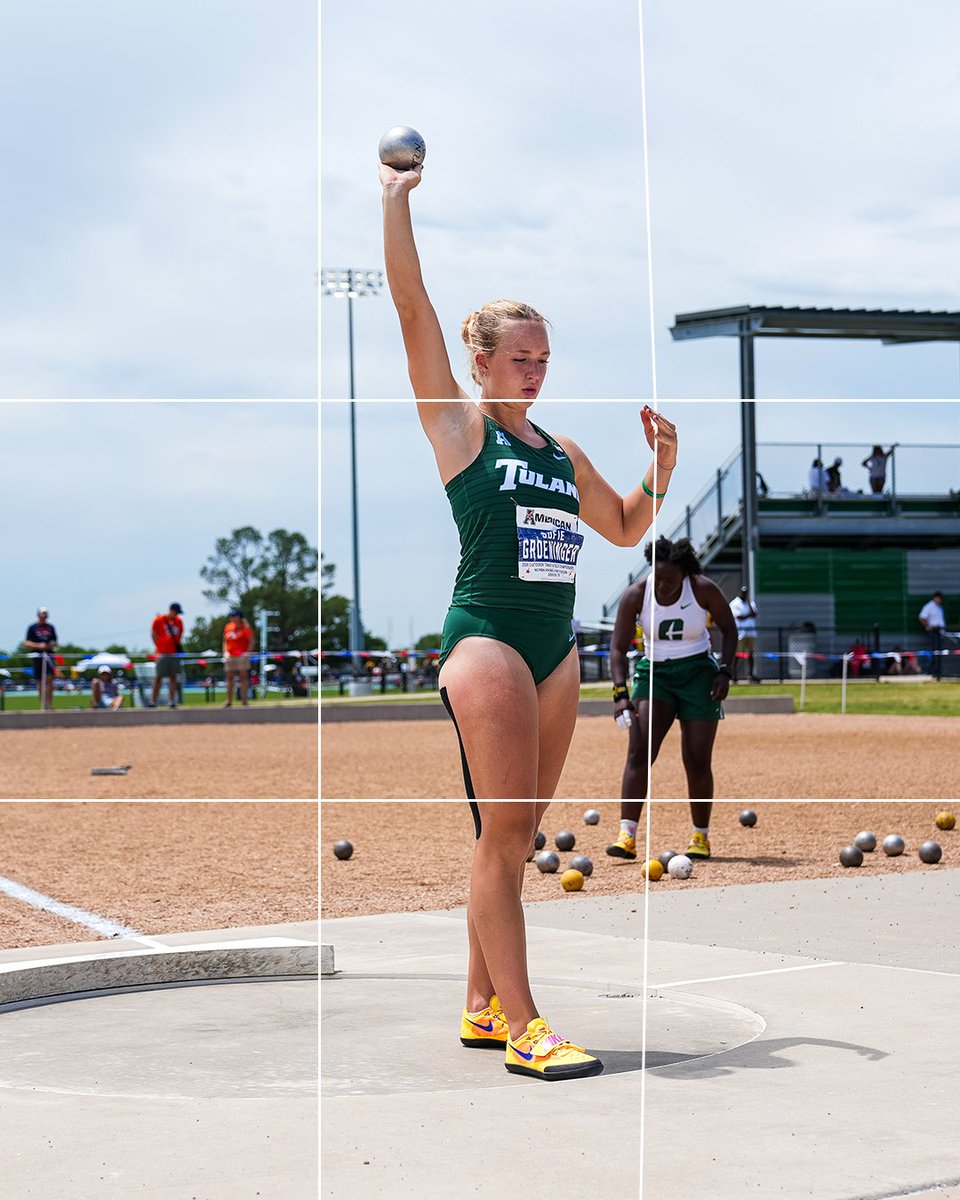 GreenWaveXCTF's tweet photo. The 𝑹𝒖𝒍𝒆 𝒐𝒇 𝑻𝒉𝒊𝒓𝒅𝒔 📸

#RollWave🌊 | #RunWave👟 | #TheStandard📈 https://t.co/czFnuL7itv