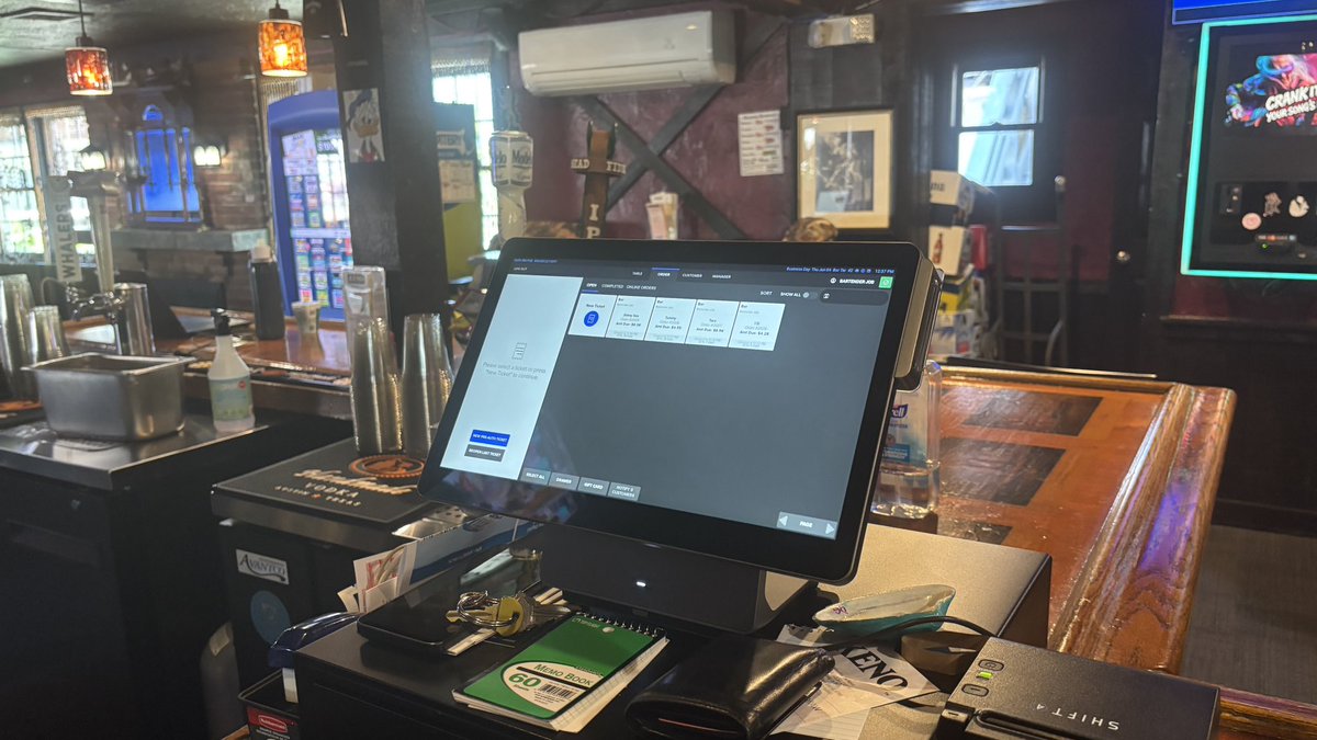 MYShift4's tweet photo. The Duck Inn Pub isn’t ducking innovation. 🦆🍻 They’ve upgraded from Harbor Touch to Shift4 Dine for smoother payments, a smarter POS, and more time focused on serving great drinks, and good times.  @Shift4 https://t.co/VbY7seSJqO