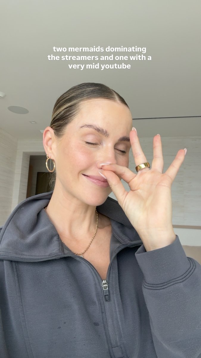 CHoltSource's tweet photo. 📷| #INSTAGRAM New pictures/video from Claire's story (04/06). https://t.co/JG8qlbsIcc