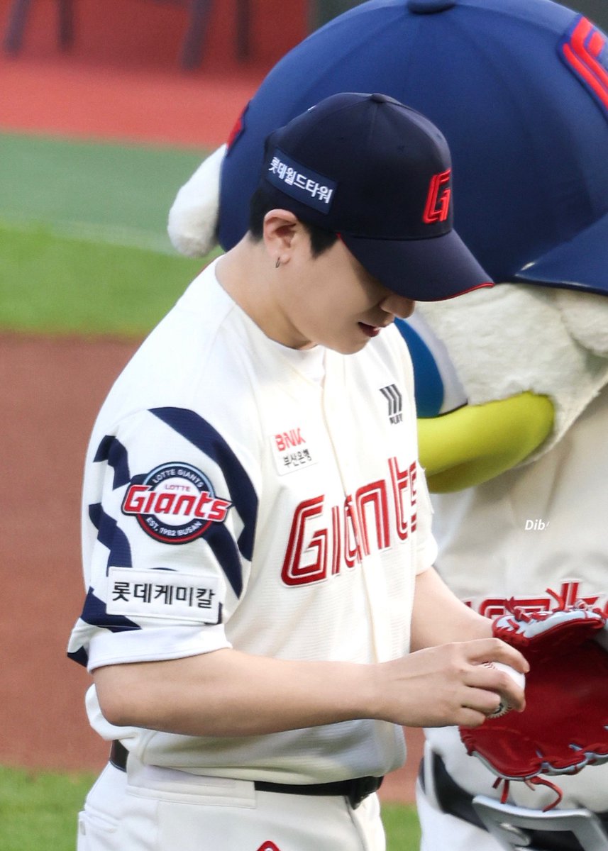 dib0116's tweet photo. 260514 #성진 #SUNGJIN https://t.co/PzHrifNOT1