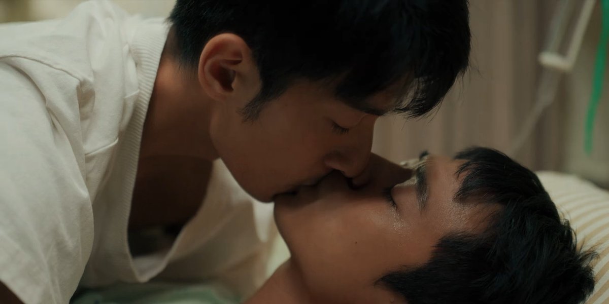 gcinee2's tweet photo. 🎬 “Wishing Upon the Shooting Stars” just released Episode 12 End
🌟 English subtitles included
👀 Find more on our page (Bio)
#gcinee #blofficial #wishingupontheshootingstars #webestlove #Unknowntheseries #MyToothYourLove #TheOn1yOne #JedChung #ChuMengHsuan https://t.co/Pyn0fmtsPR