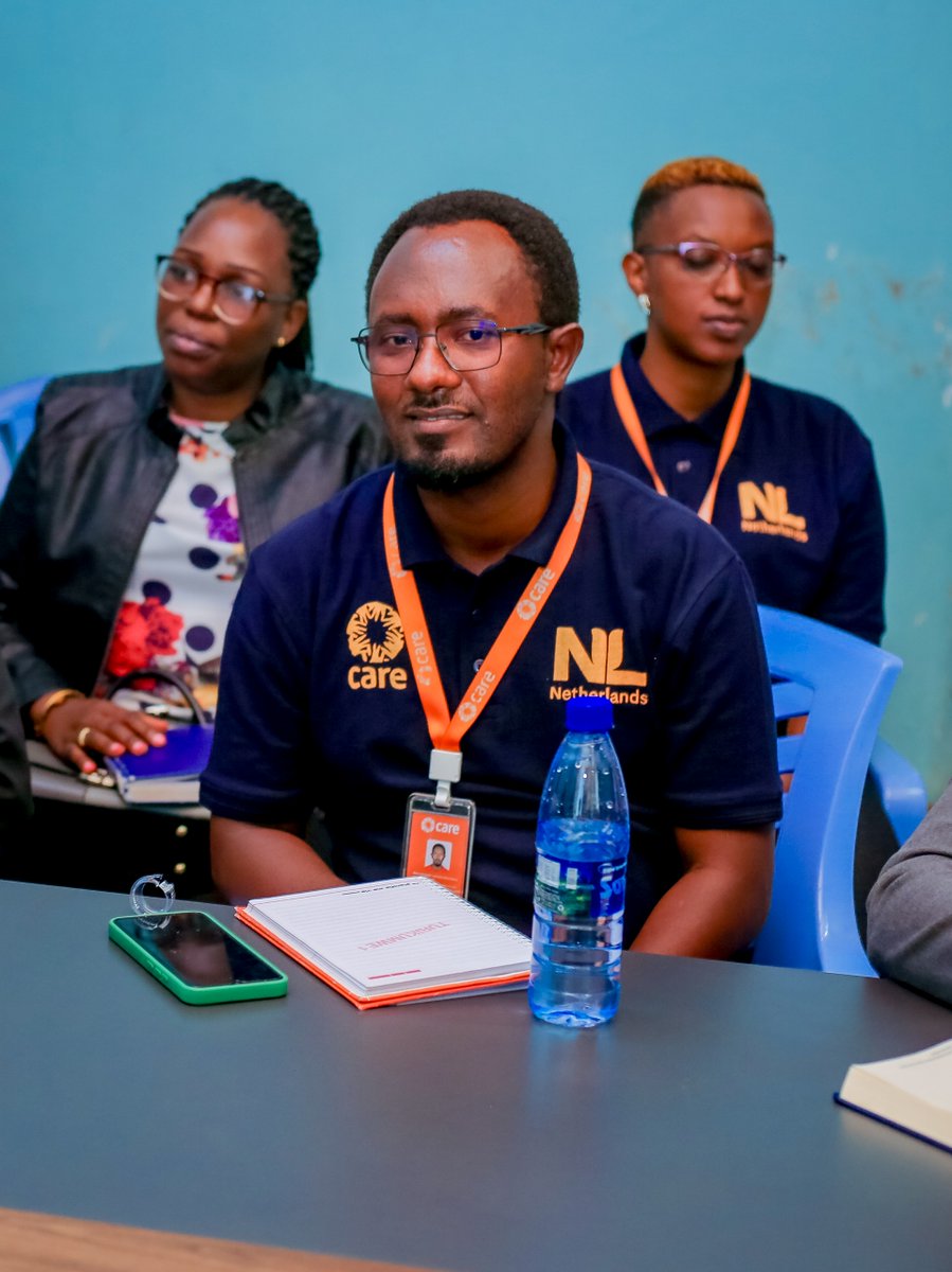 BuntuTv's tweet photo. Les partenaires du programme Turikumwe 1, dont l’#UE, l’#AFD, @CAREBurundi et le consortium #AJEBUDI/@YBurundi , sont en visite de terrain à Butanyerera pour évaluer l’impact des actions en faveur des jeunes. La délégation a visité ce jeudi la RTV Buntu.#Burundi https://t.co/cC4rBZLRHG