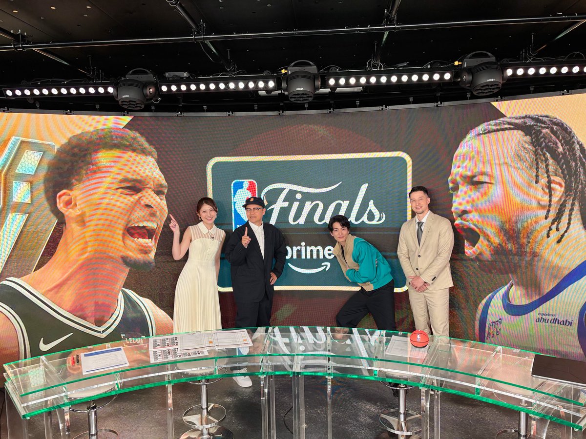kimuraeri's tweet photo. いよいよ始まったNBA Finals🏆
スチャダラパー BOSEさんとMCを務めさせていただいています🏀ゲストの渡邊圭祐さん、解説の佐々木クリスさん✨群馬クレインサンダーズの辻直人選手もゲスト解説で来てく���さいました👏🏻あさって第2戦は福士蒼汰さんにお越しいただきます☺️ぜひご覧ください！
#nbaonprime https://t.co/CcbzjLn9XF